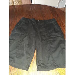 Size 14 New Directions Rear Elastic Waist Bermuda Shorts with Pockets